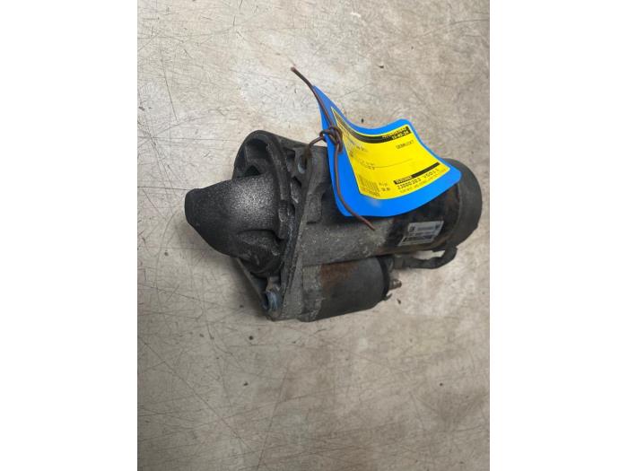 Startmotor van een Opel Insignia Sports Tourer 2.0 CDTI 16V 130 ecoFLEX 2011