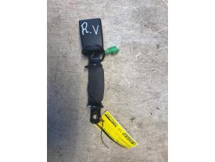 Gebruikte Veiligheidsgordel Insteek rechts-voor Volkswagen Polo V (6R) 1.2 12V Prijs € 21,78 Inclusief btw aangeboden door Autosloperij de Turk