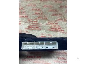 Gebruikte Computer Airco Landrover Discovery IV (LAS) 3.0 TD V6 24V Prijs € 76,23 Inclusief btw aangeboden door Autosloperij de Turk