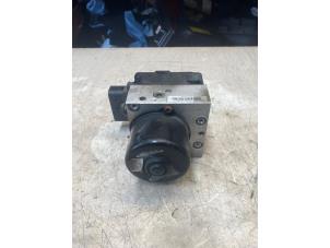 Gebruikte ABS Pomp Ford Focus 1 Wagon 1.6 16V Prijs € 43,56 Inclusief btw aangeboden door Autosloperij de Turk