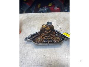 Gebruikte Distributiedeksel Mercedes C (W204) 1.8 C-180 CGI 16V Prijs € 54,45 Inclusief btw aangeboden door Autosloperij de Turk