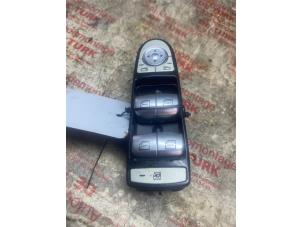 Gebruikte Elektrisch Raam Schakelaar Mercedes C Estate (S205) C-220 CDI BlueTEC, C-220 d 2.2 16V Prijs € 54,45 Inclusief btw aangeboden door Autosloperij de Turk