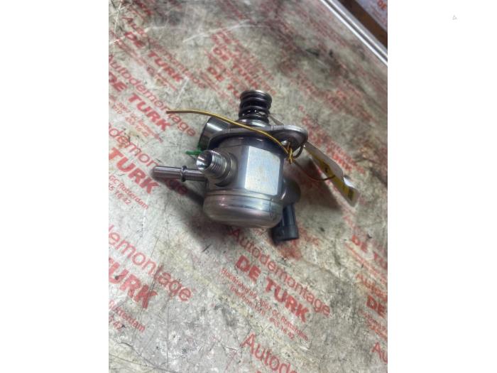 Gebruikte Hogedrukpomp Ford Fiesta 6 (JA8) 1.0 EcoBoost 12V 125 Prijs € 84,70 Inclusief btw aangeboden door Autosloperij de Turk