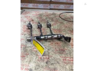 Gebruikte Injector brug Opel Astra K 1.0 Turbo 12V Prijs € 152,46 Inclusief btw aangeboden door Autosloperij de Turk