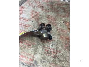 Gebruikte Hogedrukpomp Opel Astra K 1.0 Turbo 12V Prijs € 76,23 Inclusief btw aangeboden door Autosloperij de Turk