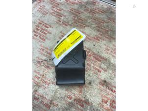 Gebruikte Zekering Opel Corsa E 1.0 SIDI Turbo 12V Prijs € 32,67 Inclusief btw aangeboden door Autosloperij de Turk