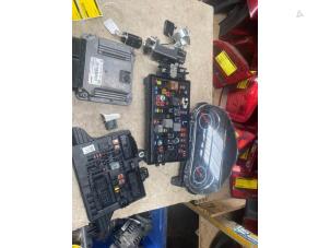 Gebruikte Kontaktslot + computer Opel Insignia Sports Tourer 2.0 CDTI 16V 140 ecoFLEX Prijs € 108,90 Inclusief btw aangeboden door Autosloperij de Turk