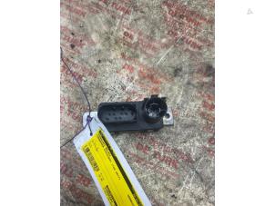 Gebruikte Gloeirelais Landrover Discovery Sport (LC) Prijs € 32,67 Inclusief btw aangeboden door Autosloperij de Turk