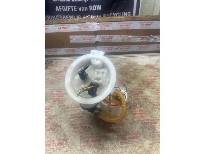 Gebruikte Benzinepomp BMW 3 serie (F30) 318i 1.5 TwinPower Turbo 12V Prijs € 72,60 Inclusief btw aangeboden door Autosloperij de Turk