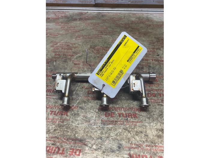 Gebruikte Injector brug Ford Fiesta 6 (JA8) 1.0 EcoBoost 12V 125 Prijs € 48,40 Inclusief btw aangeboden door Autosloperij de Turk