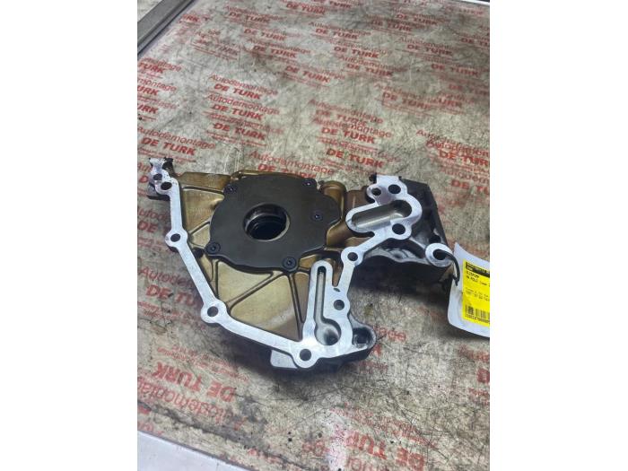 Gebruikte Oliepomp Volkswagen Polo V (6R) 1.2 12V Prijs € 54,45 Inclusief btw aangeboden door Autosloperij de Turk