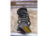 Nissan Qashqai (J11) 1.2 DIG-T 16V Schokbreker links-voor