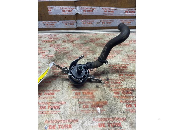 Gebruikte Waterpomp Mercedes B (W246/W242) 1.6 B-180 BlueEFFICIENCY Turbo 16V Prijs € 21,78 Inclusief btw aangeboden door Autosloperij de Turk