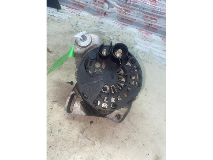 Dynamo van een Fiat Panda (169) 1.2 Fire 2004