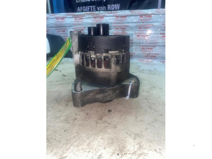 Dynamo van een Fiat Panda (169) 1.2 Fire 2004