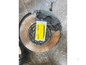 Gebruikte Fusee rechts-voor Volkswagen Golf VII (AUA) 1.2 TSI 16V Prijs € 54,45 Inclusief btw aangeboden door Autosloperij de Turk