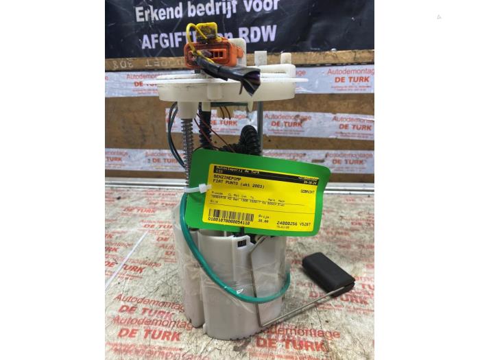 Gebruikte Benzinepomp Fiat Punto II (188) 1.4 16V Prijs € 43,56 Inclusief btw aangeboden door Autosloperij de Turk