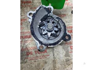 Gebruikte Waterpomp Nissan Pulsar (C13) 1.2 DIG-T 16V Prijs € 32,67 Inclusief btw aangeboden door Autosloperij de Turk