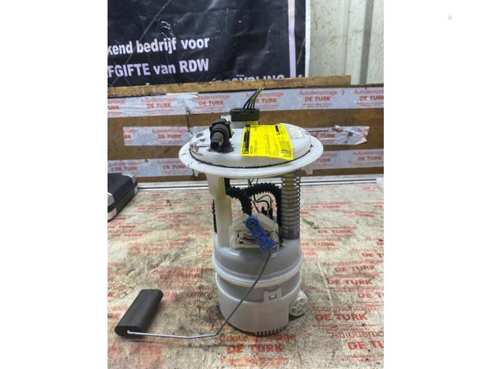 Gebruikte Benzinepomp Citroen C3 (SC) 1.2 VTi 82 12V Prijs € 65,34 Inclusief btw aangeboden door Autosloperij de Turk