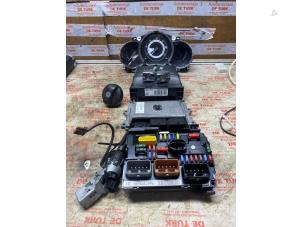 Gebruikte Contactslot + computer Citroen C3 (SC) 1.2 VTi 82 12V Prijs € 163,35 Inclusief btw aangeboden door Autosloperij de Turk