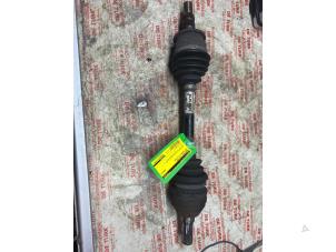 Gebruikte Aandrijfas links-voor Opel Zafira Tourer (P12) 1.4 Turbo 16V Bi-Fuel ecoFLEX Prijs € 54,45 Inclusief btw aangeboden door Autosloperij de Turk