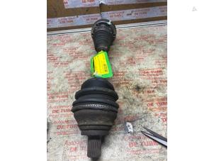 Gebruikte Homokineetas links-voor Volkswagen Eos (1F7/F8) 2.0 TFSI 16V Prijs € 38,72 Inclusief btw aangeboden door Autosloperij de Turk