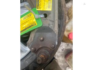 Gebruikte Triangel rechts-voor Fiat Grande Punto (199) 1.4 16V Prijs € 19,36 Inclusief btw aangeboden door Autosloperij de Turk