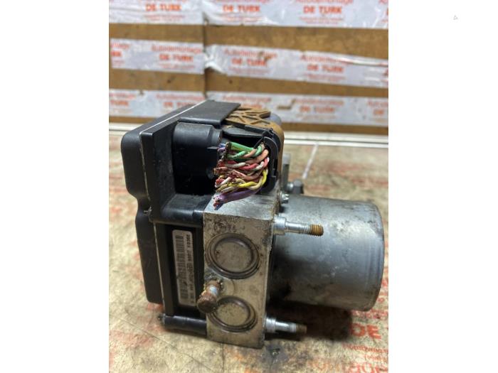 Gebruikte ABS Pomp Citroen C4 Picasso (UD/UE/UF) 1.8 16V Prijs € 108,90 Inclusief btw aangeboden door Autosloperij de Turk