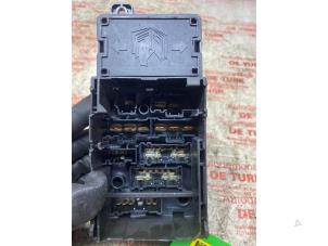 Gebruikte Zekeringkast Mini Mini Open (R57) 1.6 16V Cooper Prijs € 43,56 Inclusief btw aangeboden door Autosloperij de Turk