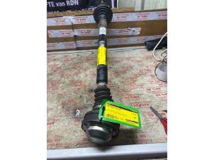 Gebruikte Aandrijfas rechts-voor Seat Ibiza IV SC (6J1) 1.4 TSI 16V FR Prijs € 108,90 Inclusief btw aangeboden door Autosloperij de Turk