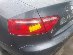 Gebruikte Achterlicht links Audi A5 (8T3) 2.0 TFSI 16V Prijs € 76,23 Inclusief btw aangeboden door Autosloperij de Turk