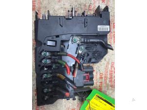 Gebruikte Zekeringkast Mercedes C (W204) 2.2 C-220 CDI 16V BlueEFFICIENCY Prijs € 43,56 Inclusief btw aangeboden door Autosloperij de Turk