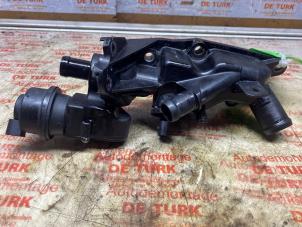 Gebruikte Waterpomp Nissan Juke (F15) 1.2 DIG-T 16V Prijs € 38,72 Inclusief btw aangeboden door Autosloperij de Turk