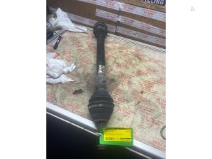 Gebruikte Steekas rechts-voor Volkswagen Golf V (1K1) 2.0 GTI 16V FSI Turbo Prijs € 82,28 Inclusief btw aangeboden door Autosloperij de Turk