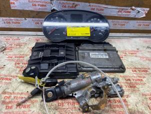 Gebruikte Kontaktslot + computer Volkswagen Polo V (6R) 1.2 12V Prijs € 108,90 Inclusief btw aangeboden door Autosloperij de Turk