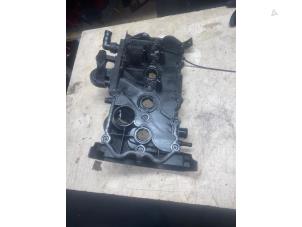 Gebruikte Kleppendeksel Volkswagen Golf V (1K1) 2.0 GTI 16V FSI Turbo Prijs € 54,45 Inclusief btw aangeboden door Autosloperij de Turk