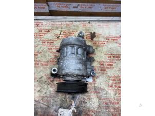 Gebruikte Pomp Airco Seat Leon (5FB) 1.2 TSI Ecomotive 16V Prijs € 54,45 Inclusief btw aangeboden door Autosloperij de Turk