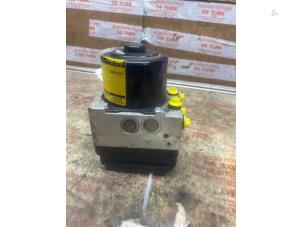 Gebruikte ABS Pomp Volkswagen Transporter T5 2.0 TDI BlueMotion Prijs € 108,90 Inclusief btw aangeboden door Autosloperij de Turk