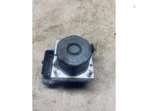 Gebruikte ABS Pomp Mercedes GLA (156.9) 1.6 180 16V Prijs € 82,28 Inclusief btw aangeboden door Autosloperij de Turk