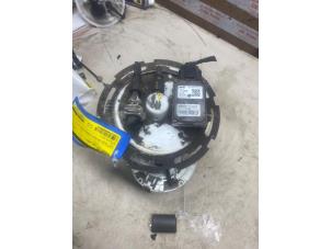 Gebruikte Benzinepomp Hyundai i30 (PDEB5/PDEBB/PDEBD/PDEBE) 1.0 T-GDI 12V Prijs € 43,56 Inclusief btw aangeboden door Autosloperij de Turk