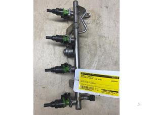 Gebruikte Injector brug Mercedes C (W204) 1.8 C-180 CGI 16V Prijs € 32,67 Inclusief btw aangeboden door Autosloperij de Turk
