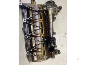 Gebruikte Oliepomp Mercedes C (W204) 1.8 C-180 CGI 16V Prijs € 163,35 Inclusief btw aangeboden door Autosloperij de Turk