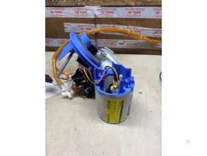 Gebruikte Benzinepomp Mercedes C (W204) 1.6 C-180 16V BlueEfficiency Prijs € 82,28 Inclusief btw aangeboden door Autosloperij de Turk