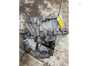 Gebruikte Versnellingsbak Peugeot RCZ (4J) 1.6 16V THP Prijs € 381,15 Inclusief btw aangeboden door Autosloperij de Turk