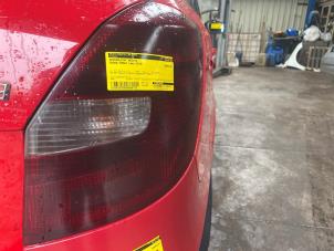 Gebruikte Achterlicht rechts Skoda Fabia II Combi 1.4 TSI 16V RS Prijs € 26,62 Inclusief btw aangeboden door Autosloperij de Turk