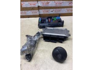 Gebruikte Kontaktslot + computer Citroen C4 Cactus (0B/0P) 1.2 PureTech 82 12V Prijs € 108,90 Inclusief btw aangeboden door Autosloperij de Turk