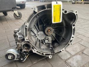 Gebruikte Versnellingsbak Ford Fiesta 5 (JD/JH) 1.6 16V Prijs € 108,90 Inclusief btw aangeboden door Autosloperij de Turk