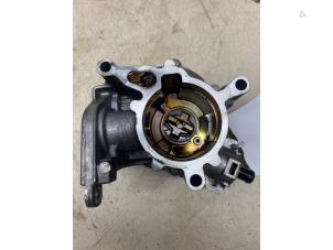 Gebruikte Vacuumpomp (Benzine) Audi A5 Cabrio (8F7) 2.0 TFSI 16V Prijs € 43,56 Inclusief btw aangeboden door Autosloperij de Turk