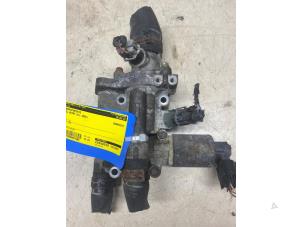 Gebruikte Thermostaathuis Opel Astra H (L48) 1.6 16V Twinport Prijs € 54,45 Inclusief btw aangeboden door Autosloperij de Turk