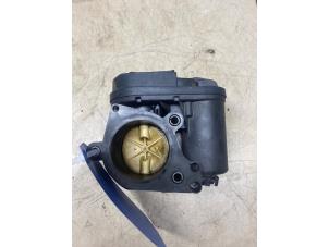 Gebruikte Gasklephuis Peugeot 206 (2A/C/H/J/S) 1.6 16V Prijs € 32,67 Inclusief btw aangeboden door Autosloperij de Turk